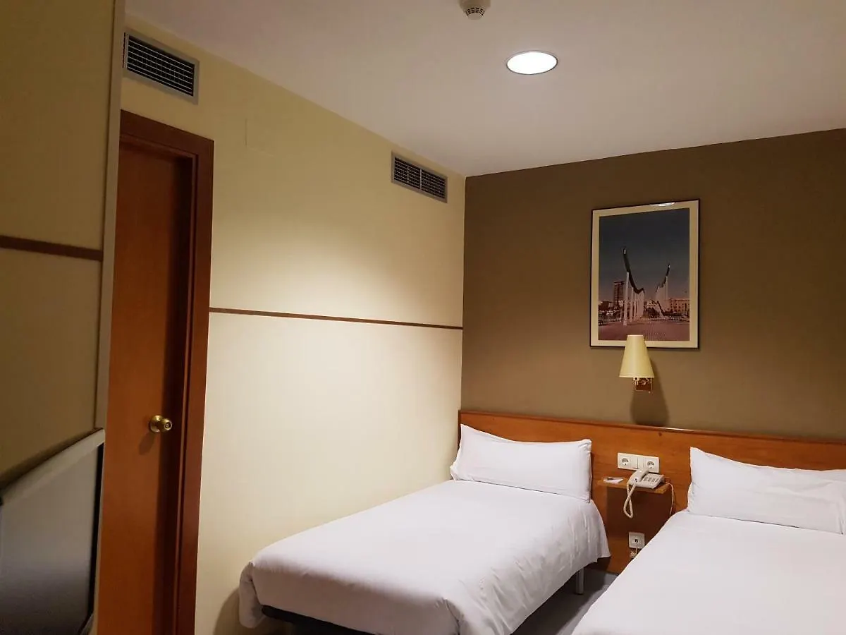 **  El Jardi Hotel Barcelona Spain