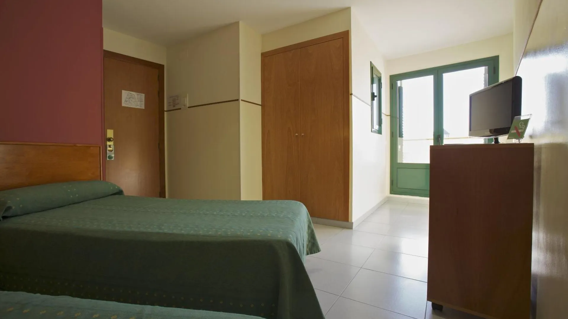 El Jardi Hotel Barcelona 2*,