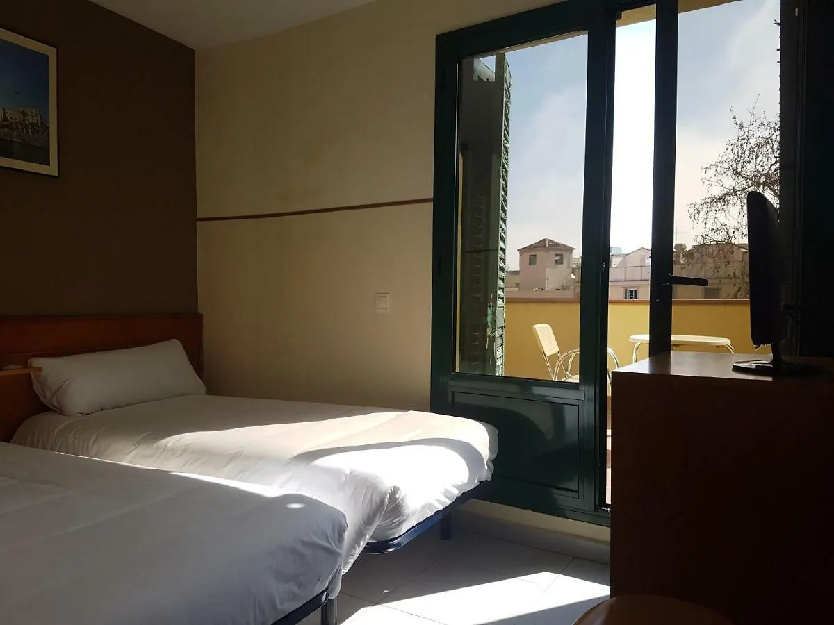 Hotel El Jardi Barcelona 2*,  España